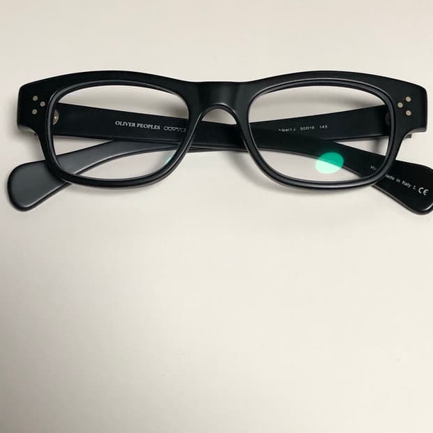 올리버 피플스 안경테