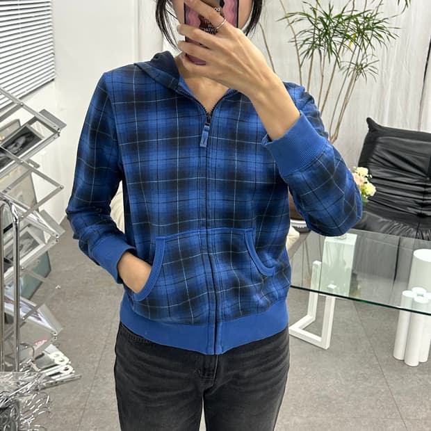 유니클로 배색 후드집업