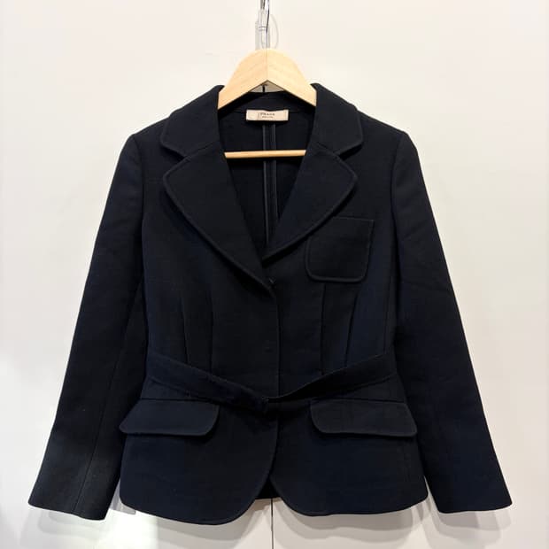 프라다 피티드 블레이저 자켓