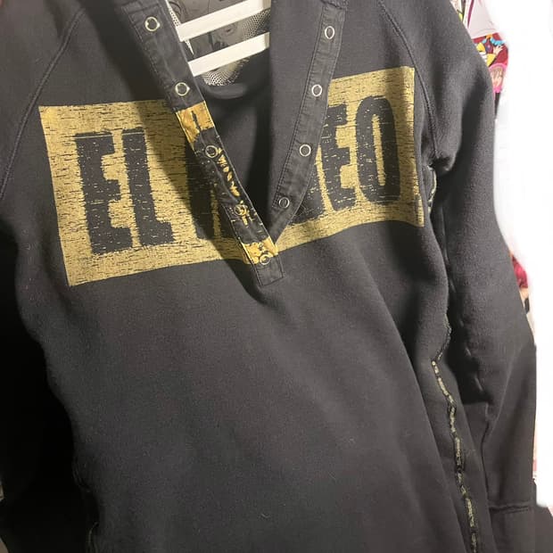 00s 프린팅 빈티지 펑크 버튼 후드티 딱붙티 핀터깔오네갸루나나갈베메클