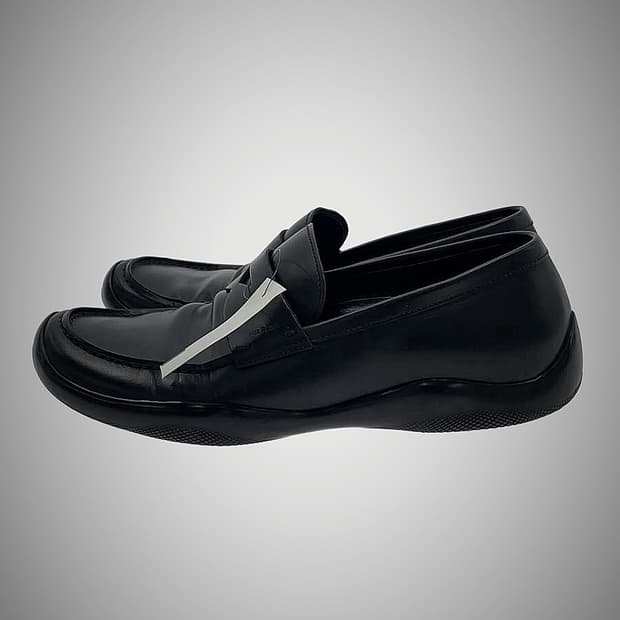 프라다 스포츠 레더 로퍼 스니커즈