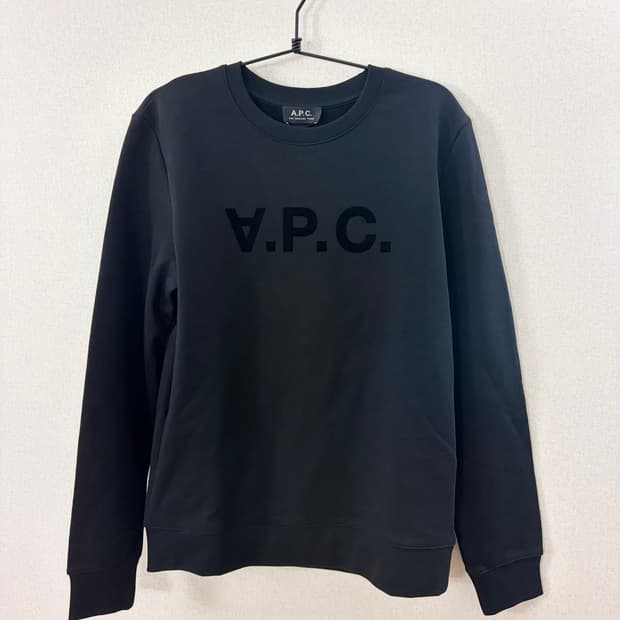 A.P.C. 맨투맨