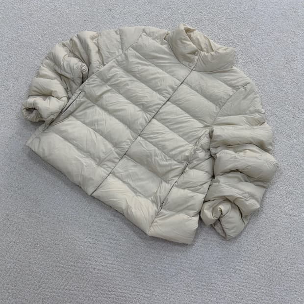 100 탑텐 리얼라이트다운 경량 패딩 0325E