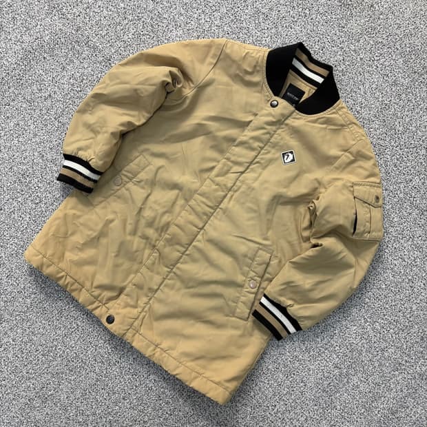 130 블랙야크 키즈 봄버 자켓 0413J