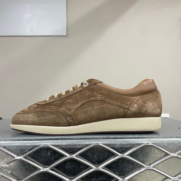 페레가모 스웨이드 스니커즈 8.5 (gr-4626)