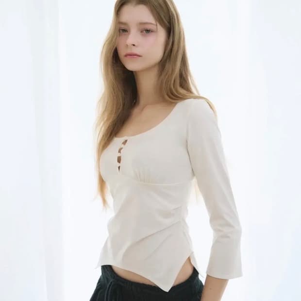 [무료배송] 레이즈미야 아린 실키 탑 ivory m사이즈