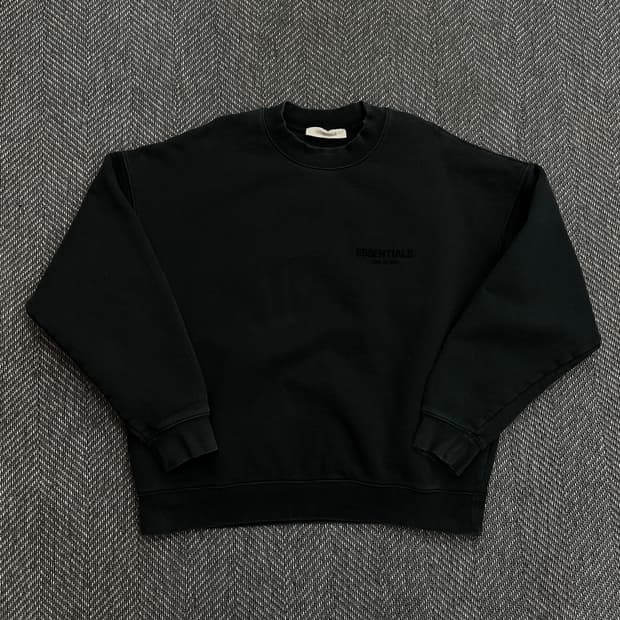 피오갓 에센셜 맨투맨