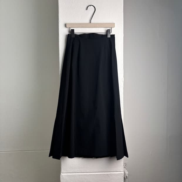 KEITA MARUYAMA Back Pleats Skirt