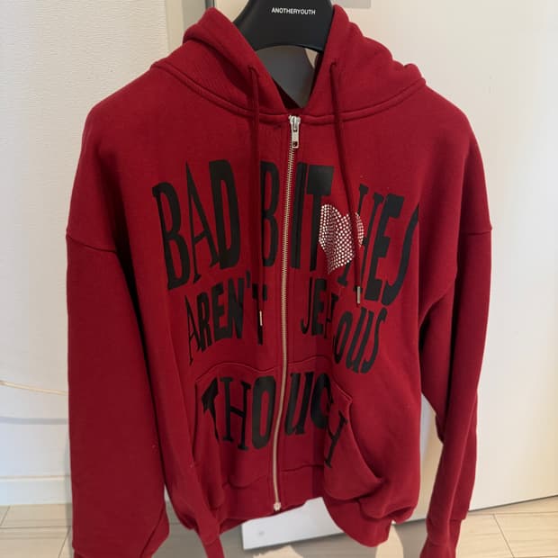 Xenoreport 후드집업