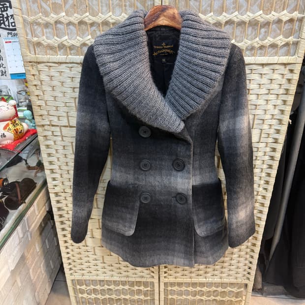 38/44-55 정품 비비안웨스트우드 코트 팝니다