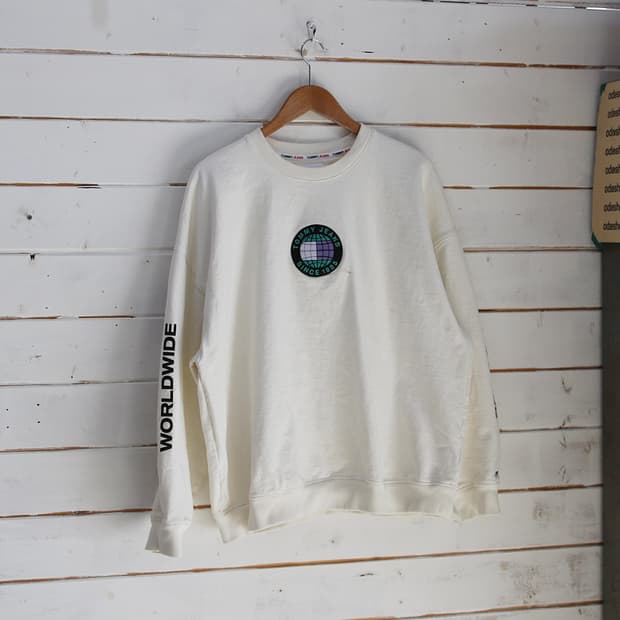 (착용컷) TOMMY JEANS 스웻 셔츠 (남성용 103)