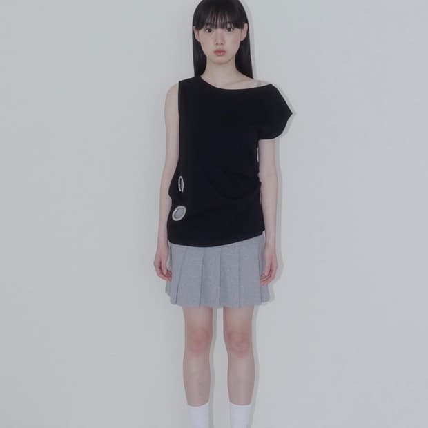 (새상품)eyelet loose sleeveless