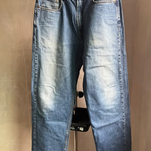 Vintage Levis 569 red font (34x34)