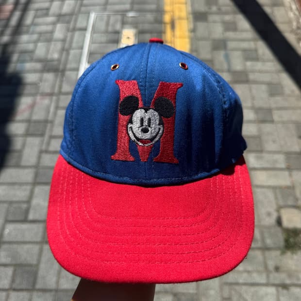 Vintage 90s MikeyMouse cap 🧢
