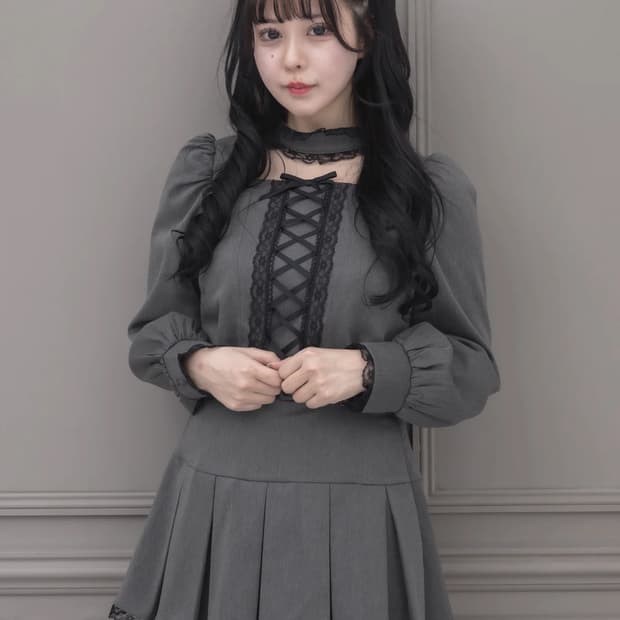 피움 일브 레이스업초커탑상의 페더울플레어스커트 코튼레이스프릴리본원피스