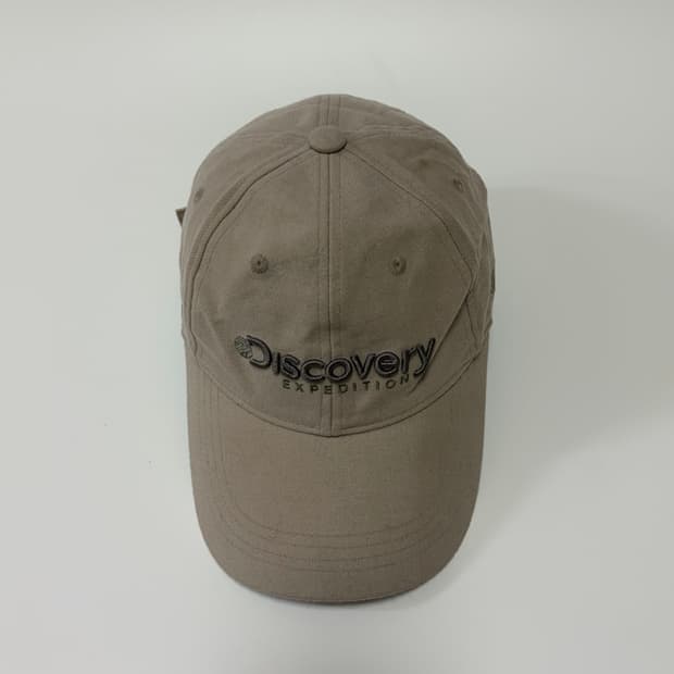 디스커버리 익스페디션 베이지 볼캡 모자
