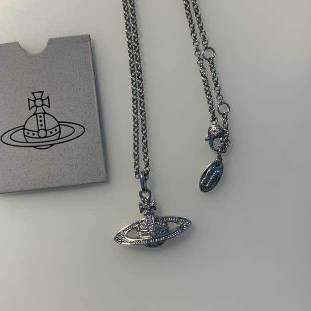 비비안웨스트우드 미니 바스 릴리프 목걸이