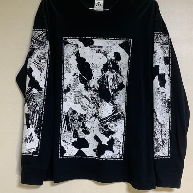 나이키 ACG 블랙 프린팅 긴팔티