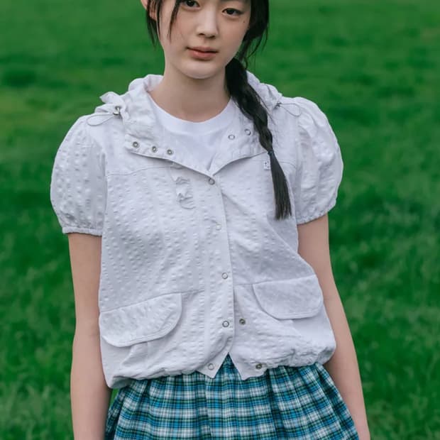 오헤시오 HOODED FRILL HALF WINDBREAKER, 화이트