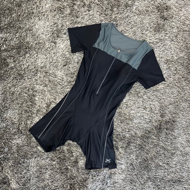 엑스블루 여성 래쉬가드 105~110(3XL)