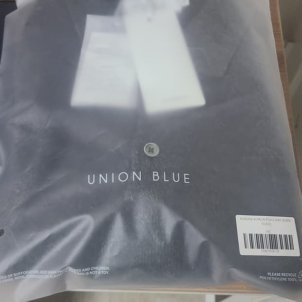 새상품)유니온블루 오로라 알파카 폴로니트 다크올리브m