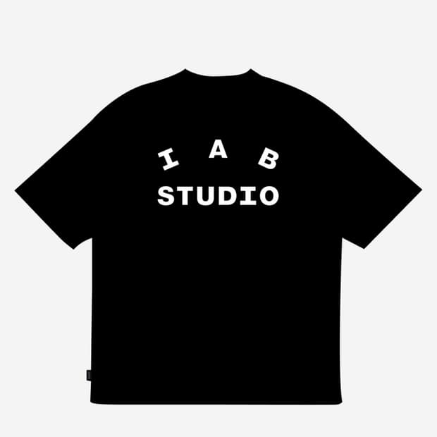 아이앱 스튜디오 반팔 티셔츠 블랙 25 S/S