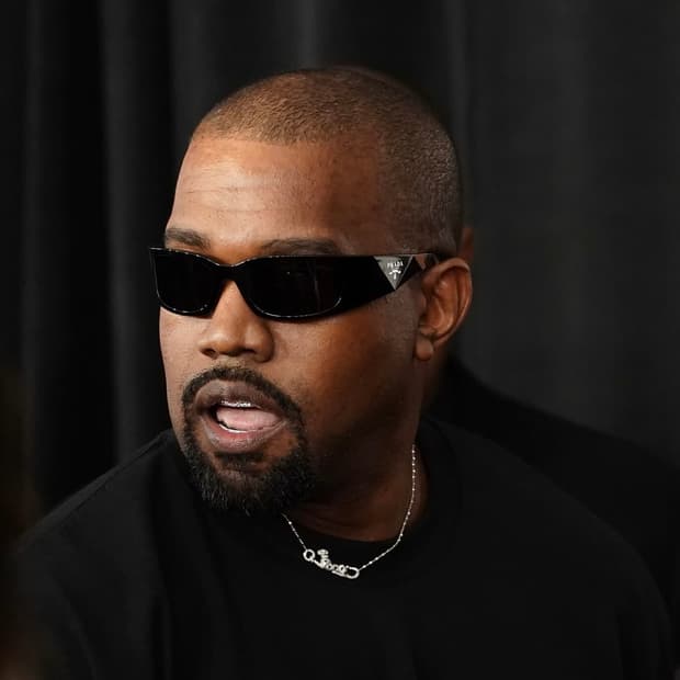 칸예 웨스트 프라다 선글라스 pra19s