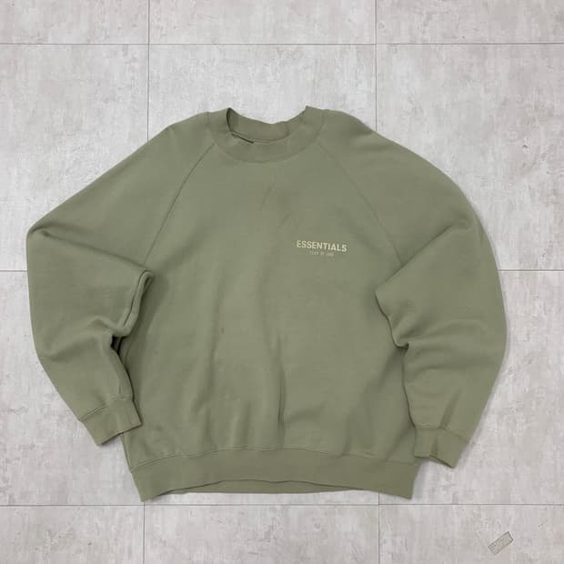 에센셜 연그린 맨투맨