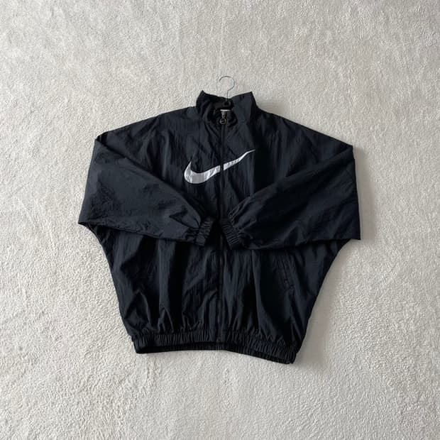 M 나이키 신형 빅스우시 나일론 바람막이 