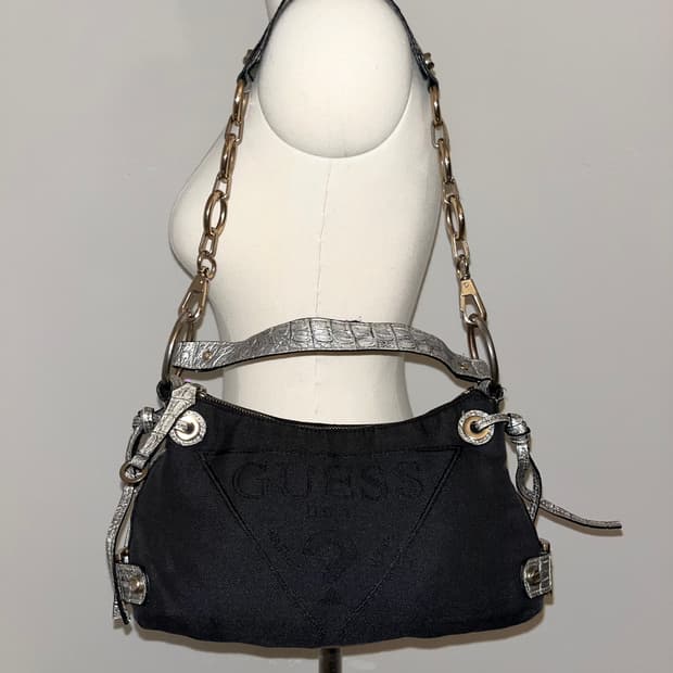 📦Y2K Guess mini shoulder bag