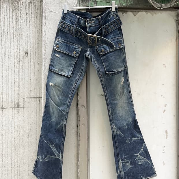 히스테릭 글래머 디스트로이드 부츠컷 플레어 진