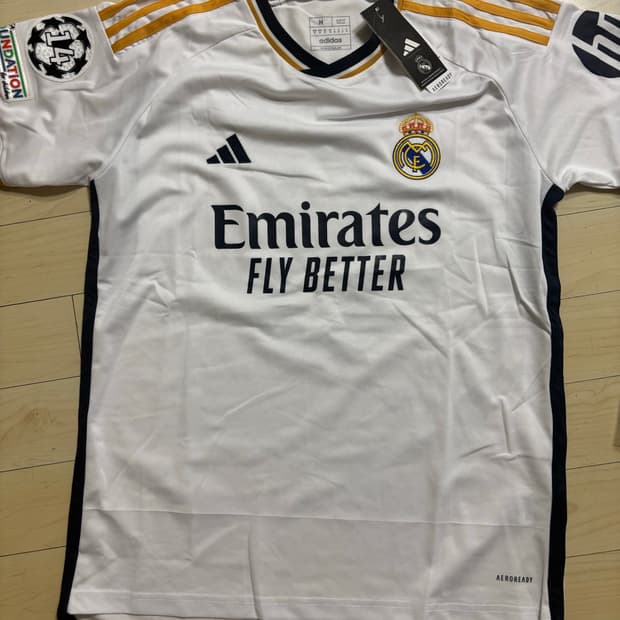 레알마드리드 2324 홈 유니폼 토니크로스 + 리버풀 2526 써드 마킹