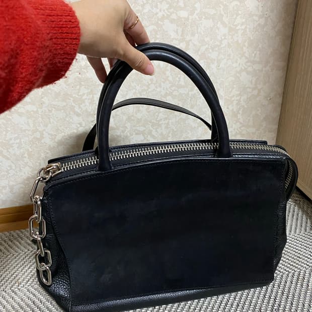 알렉산더 왕 블랙 아티카 가죽 스웨이드 사첼백 토트백