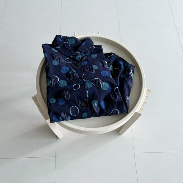 circle blouse