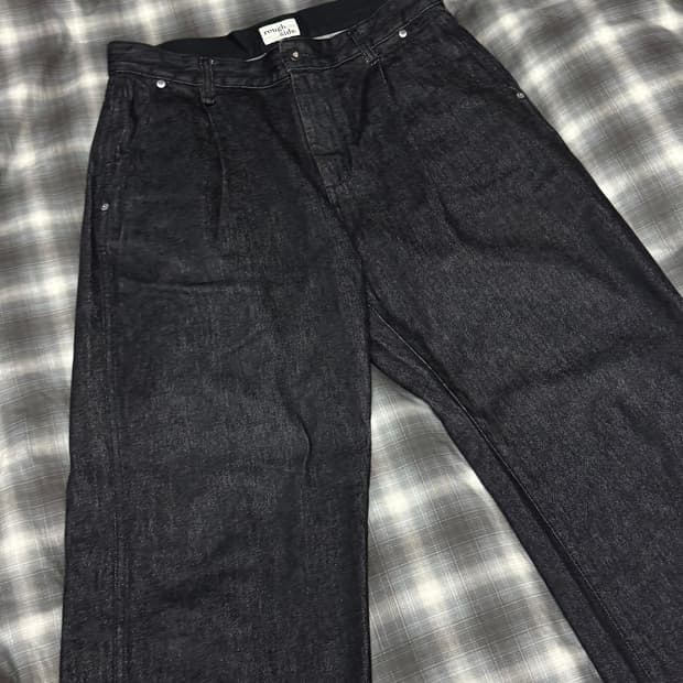 러프사이드 드레이프 데님 불랙