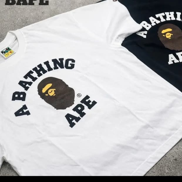 [새상품] 베이프(BAPE) 콜리지 반팔 티셔츠