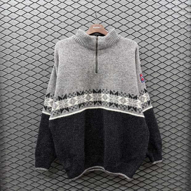 USA VINTAGE 반집업 울니트 노르딕 패턴 암패치 디테일 그레이