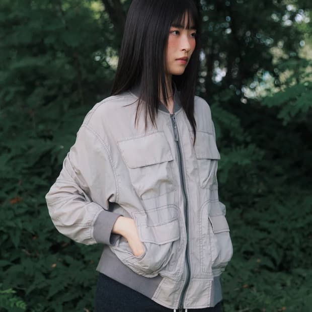 하이산-유틸리티 윈드 봄버 자켓 스톤 베이지