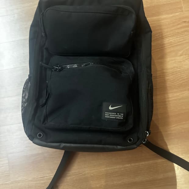 나이키 유틸리티 스피드 백팩 27L