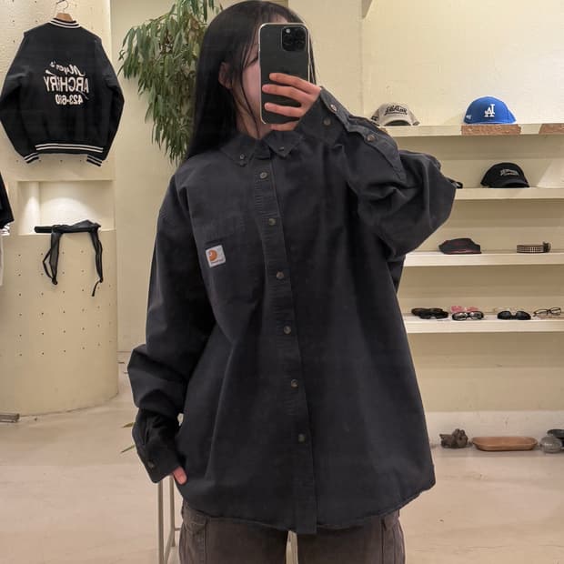 칼하트 포켓 로고 버튼다운 셔츠 U490