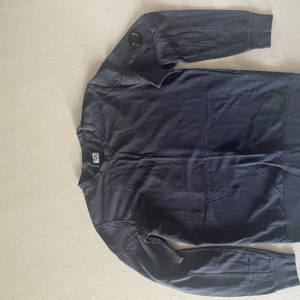 cp company 맨투맨