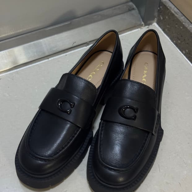 코치 리아 플랫폼 로퍼 CCM07 BLK