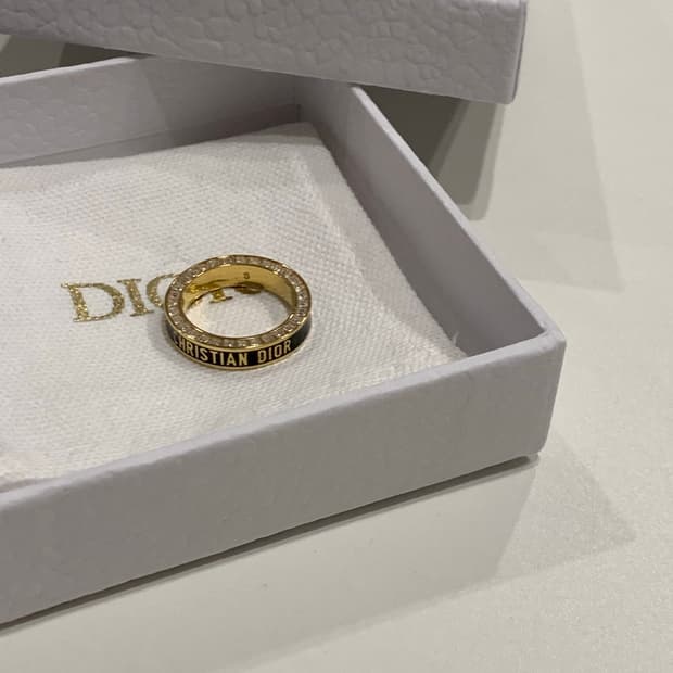디올 반지
