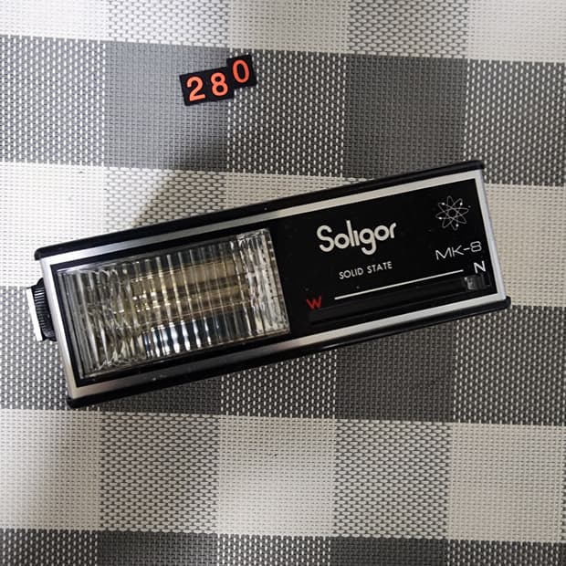 솔리고 MK-8 스트로브 플래시 파우치포함