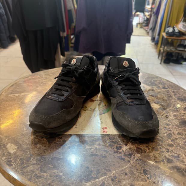 40/260 정품 몽클레어 스니커즈 팝니다