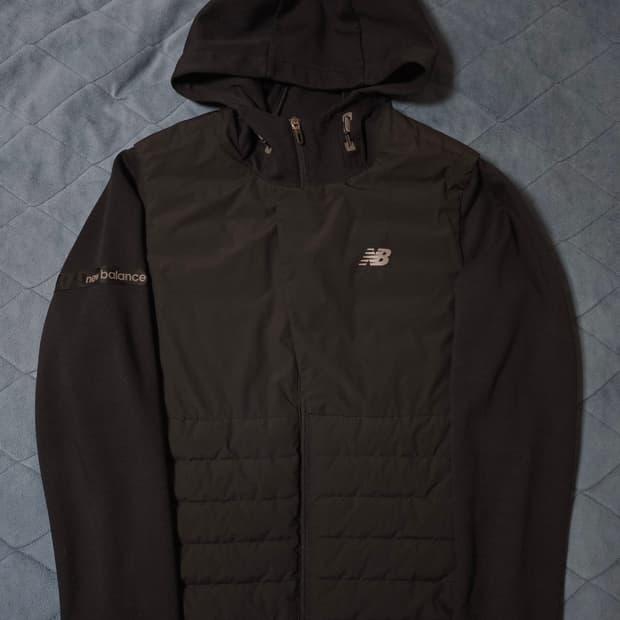 뉴발란스 구스다운 하이브리드 자켓