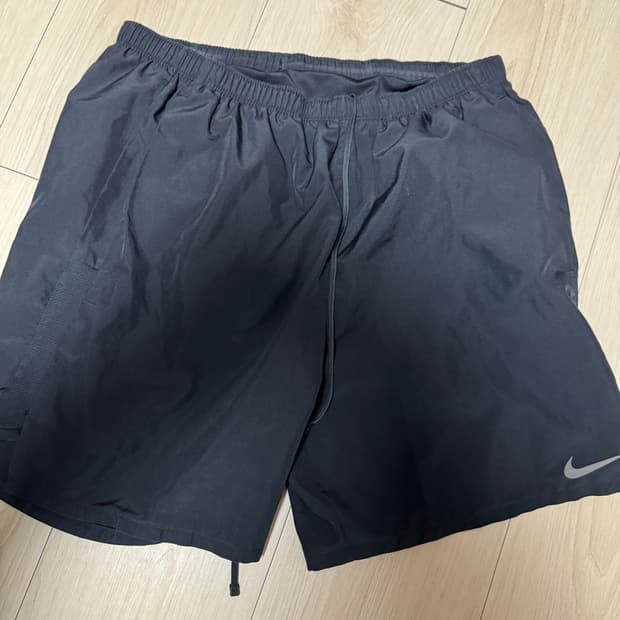 나이키 드라이필 러닝 쇼츠 XL