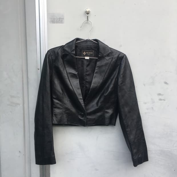 PIEA RUCHI Italy Black Leather Single Bu