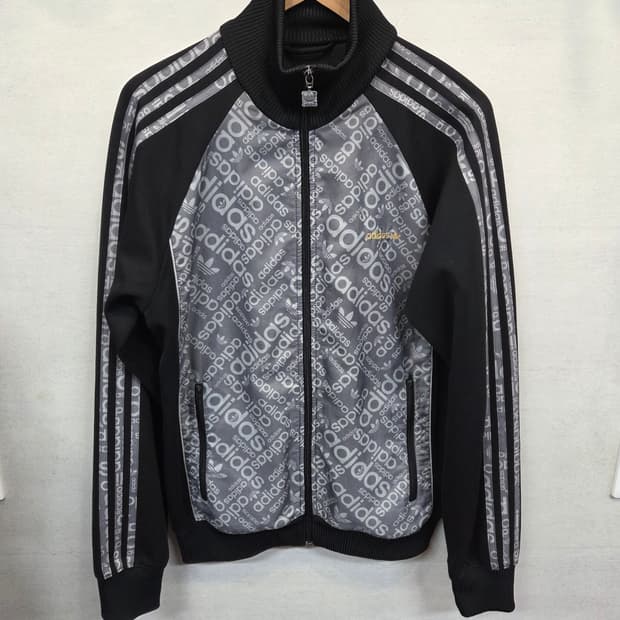 아디다스 대장급 스노우브레이커 모노그램 트랙탑 져지 110