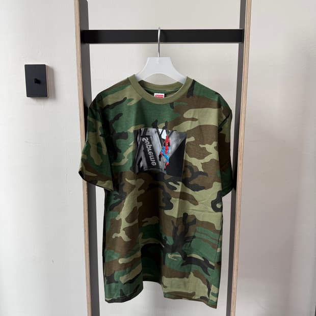 슈프림 스파이더맨 반팔 티셔츠 카모